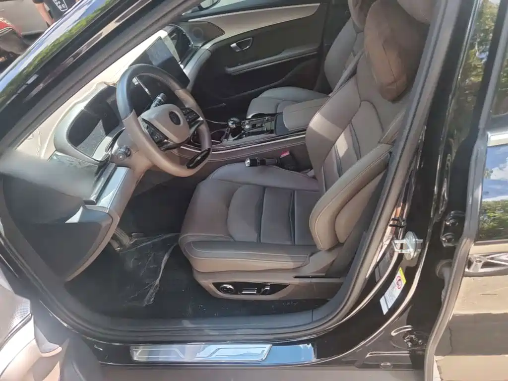 BYD Han — миниатюра 15