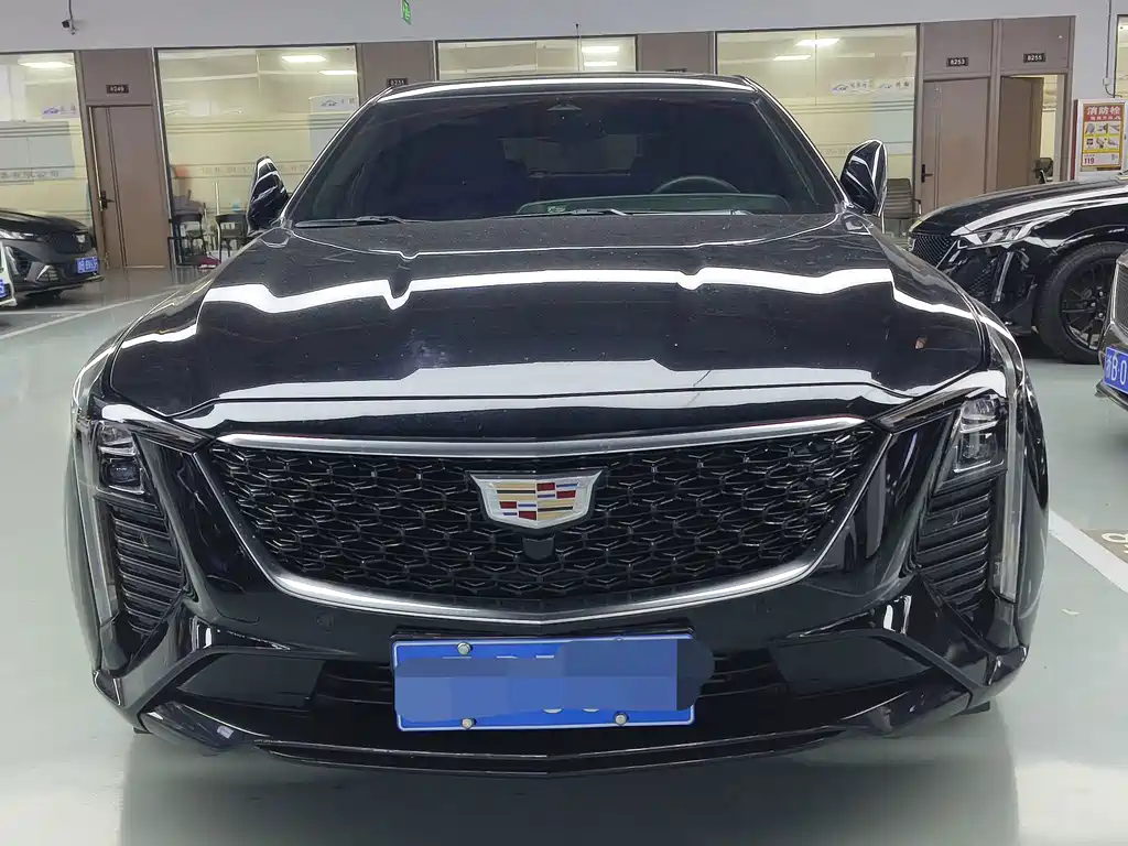 Cadillac CT5 — миниатюра 2