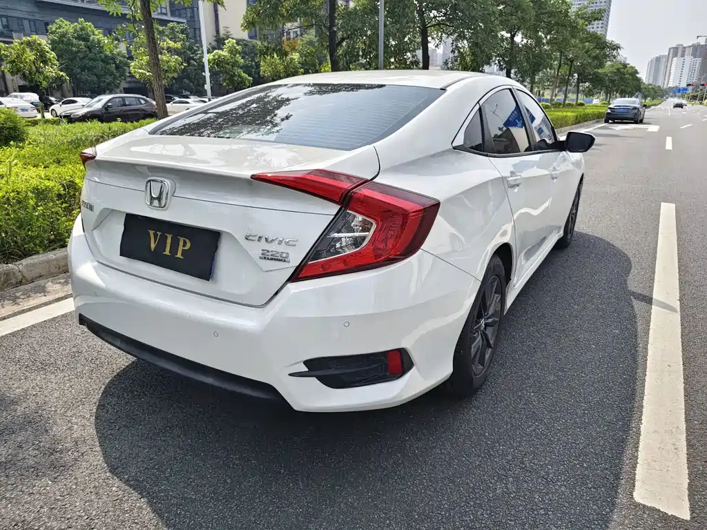 Honda Civic — миниатюра 15