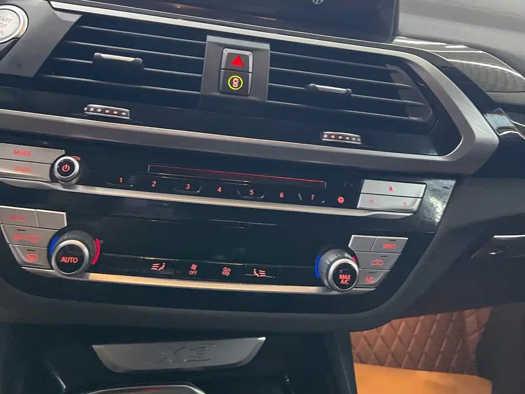 BMW X3 — миниатюра 14