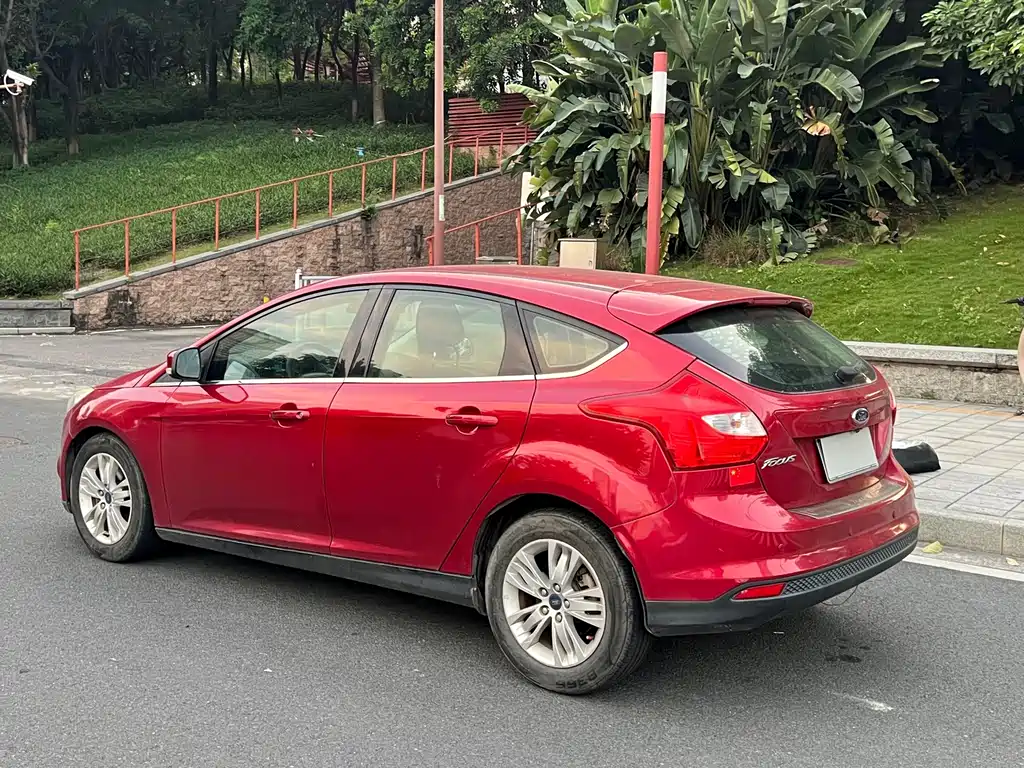 Ford Focus — миниатюра 6