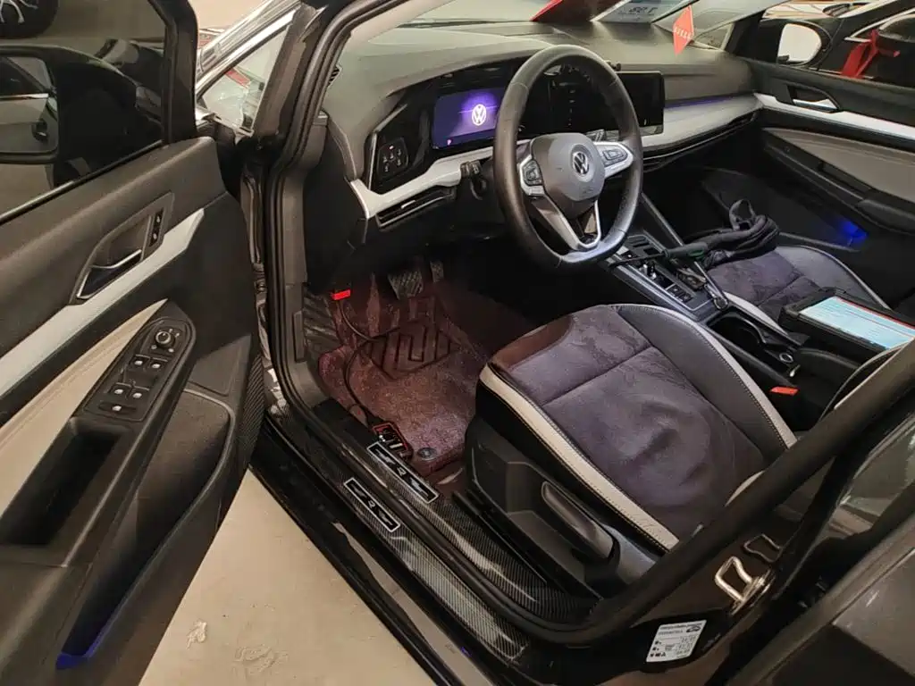 Volkswagen Golf — миниатюра 16