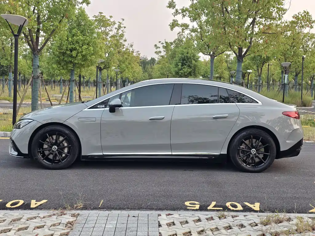 Mercedes-Benz EQE — миниатюра 7