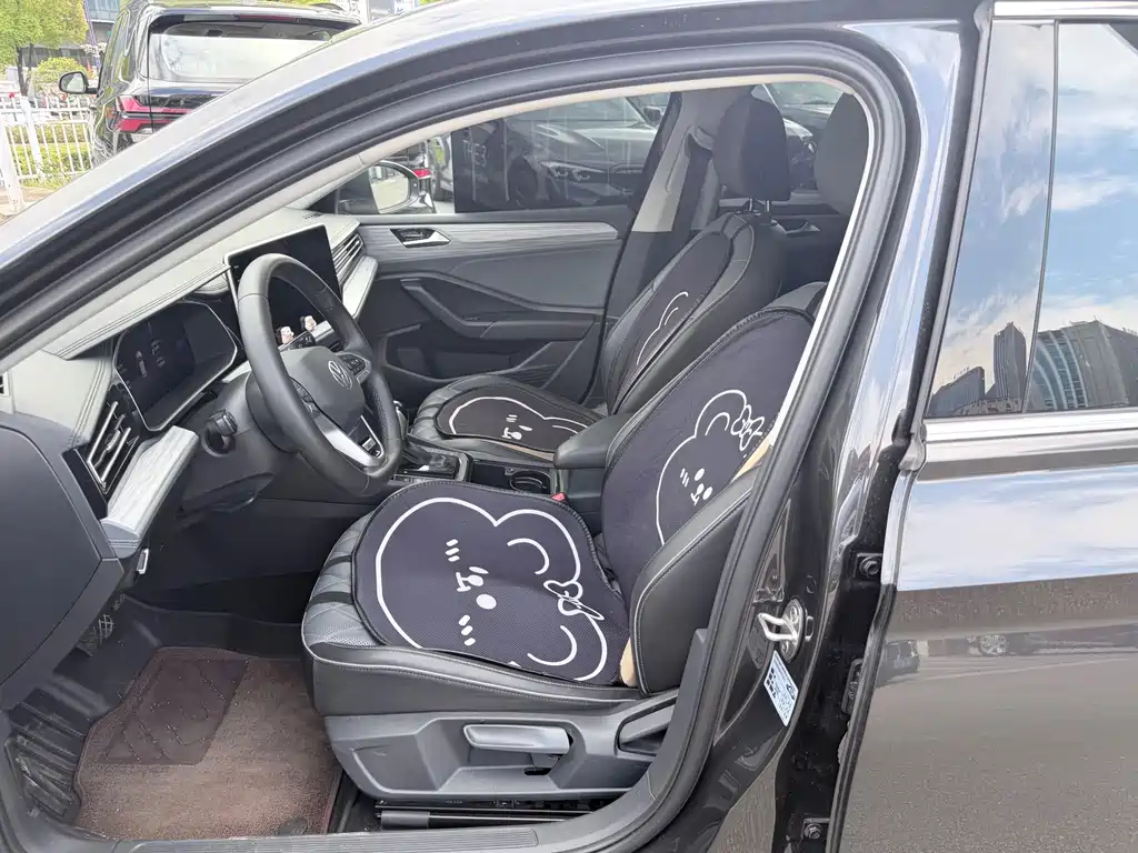 Volkswagen Sagitar — миниатюра 4