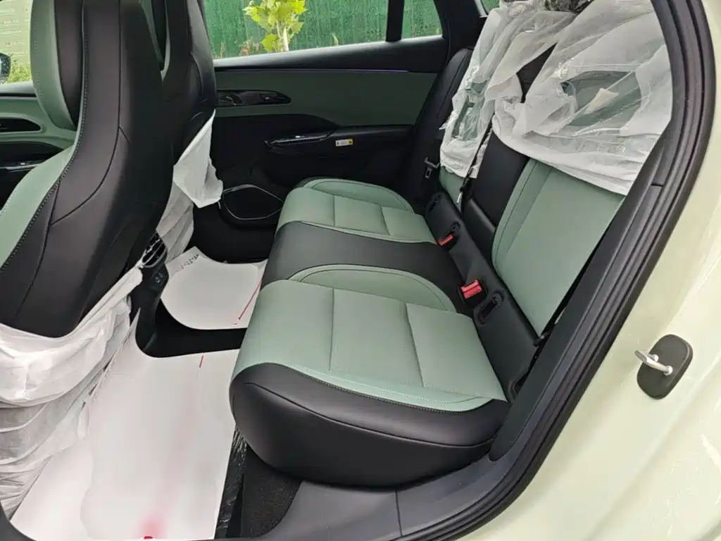 Hongqi Hongqi EH7 — миниатюра 17