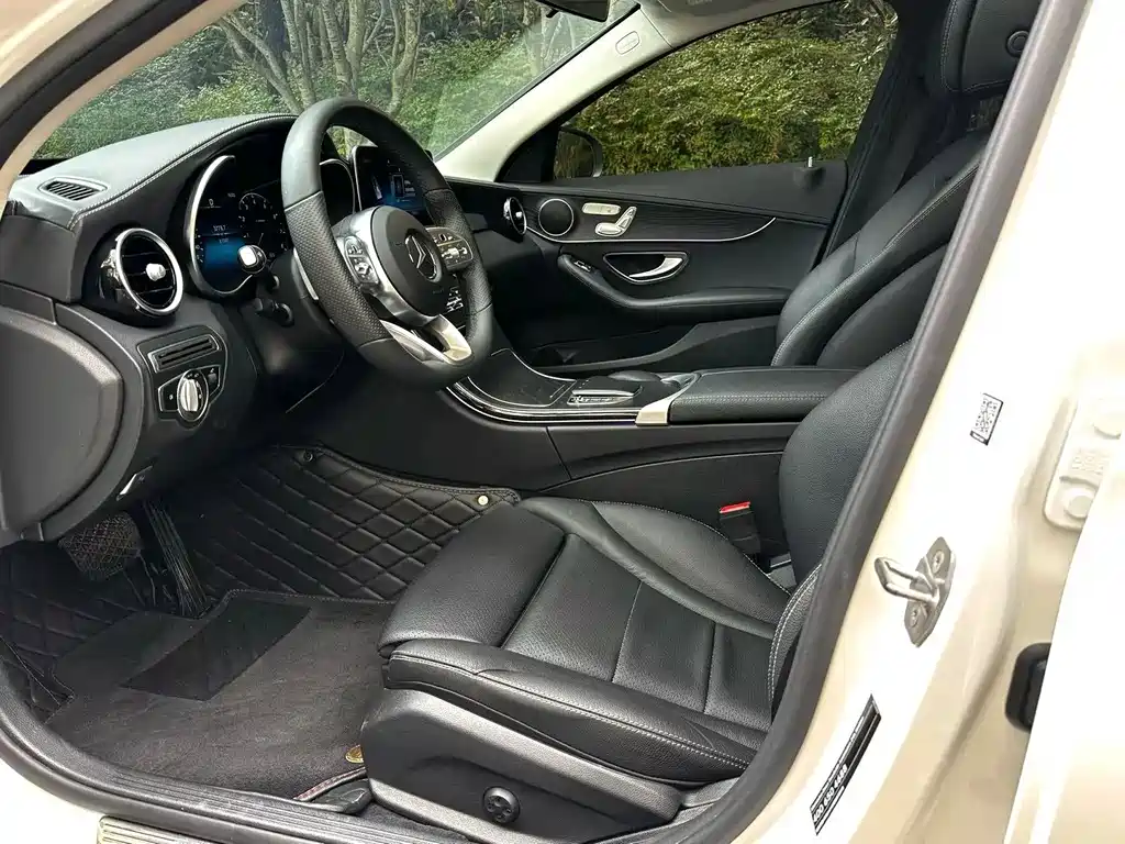 Mercedes-Benz C-Class — миниатюра 5