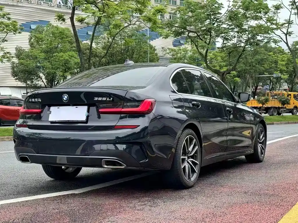 BMW 3 Series — миниатюра 9