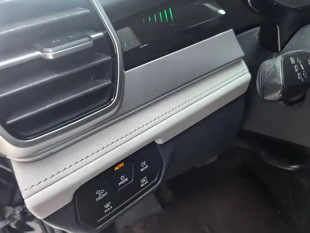 Volkswagen ID.6 Crozz — миниатюра 21