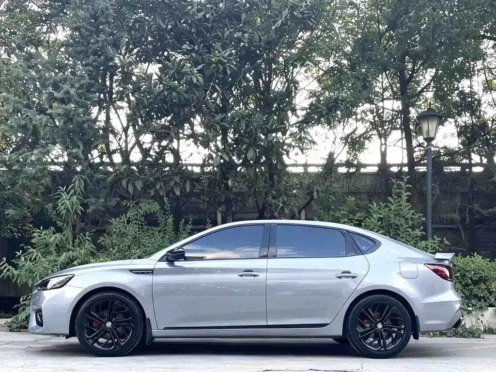 MG MG6 — миниатюра 4