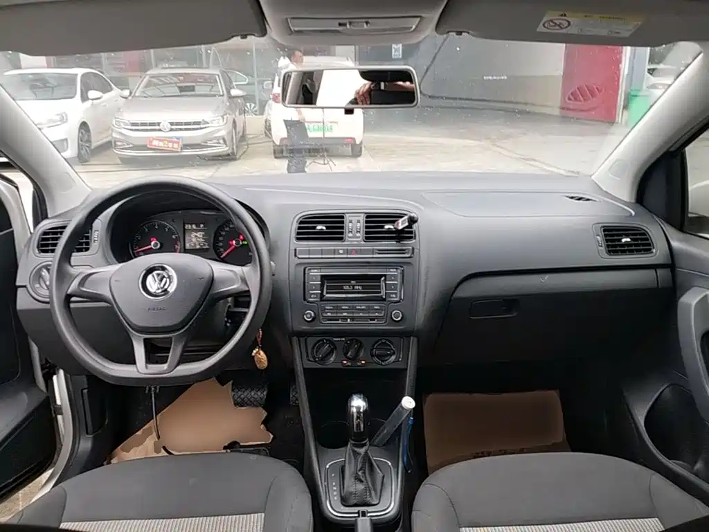 Volkswagen Polo — миниатюра 10