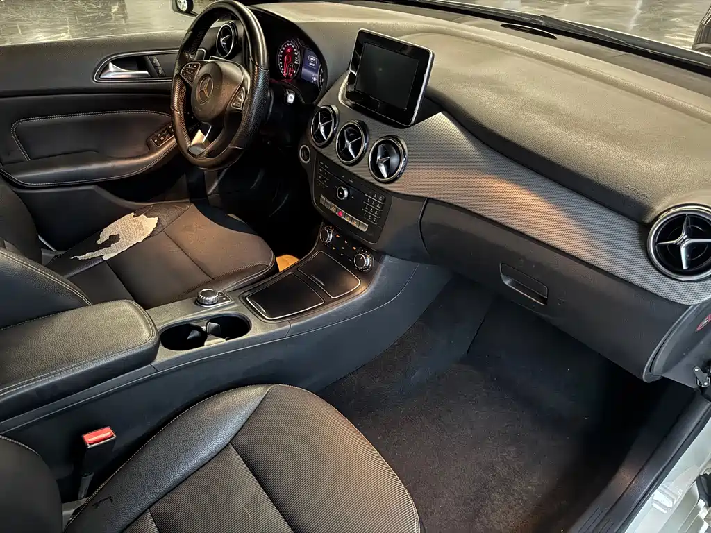 Mercedes-Benz B-Class — миниатюра 10