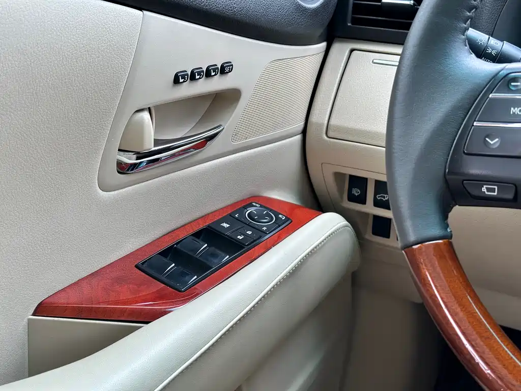 Lexus RX — фотографии объявления, Фото 12
