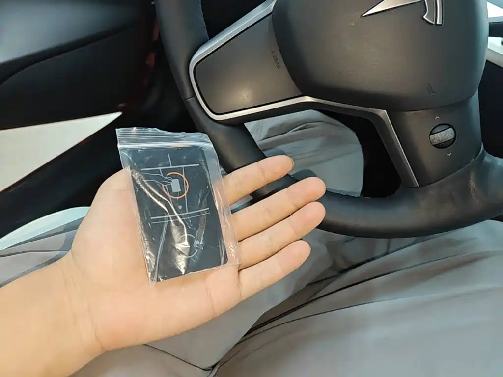 Tesla Model 3 — миниатюра 9