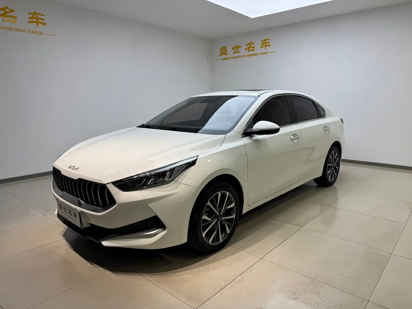 起亚K3 2021款 改款 1.5L CVT时尚版 2023