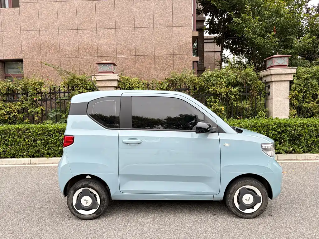 Wuling MINIEV — миниатюра 7