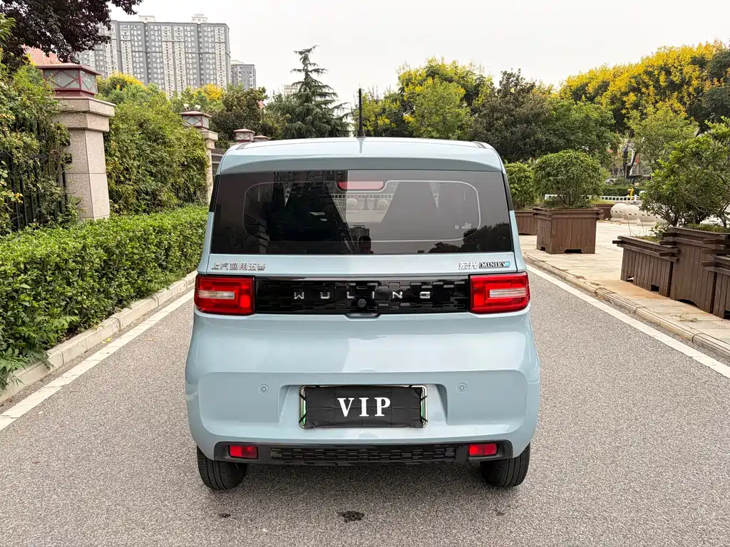 Wuling MINIEV — миниатюра 8