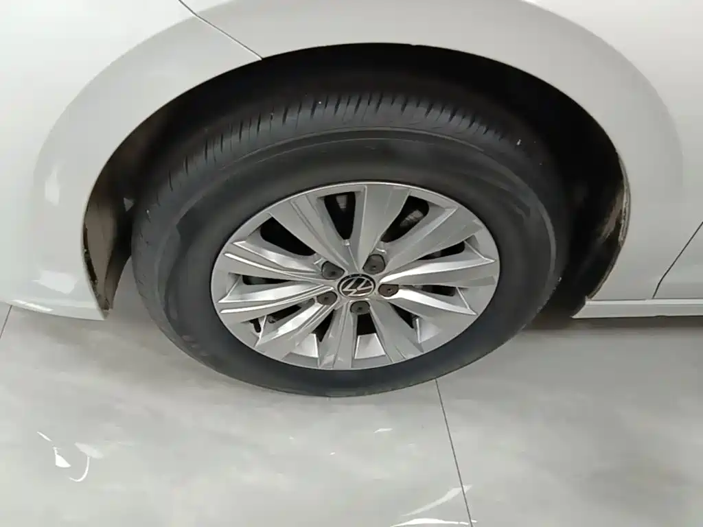 Volkswagen Lavida — миниатюра 23