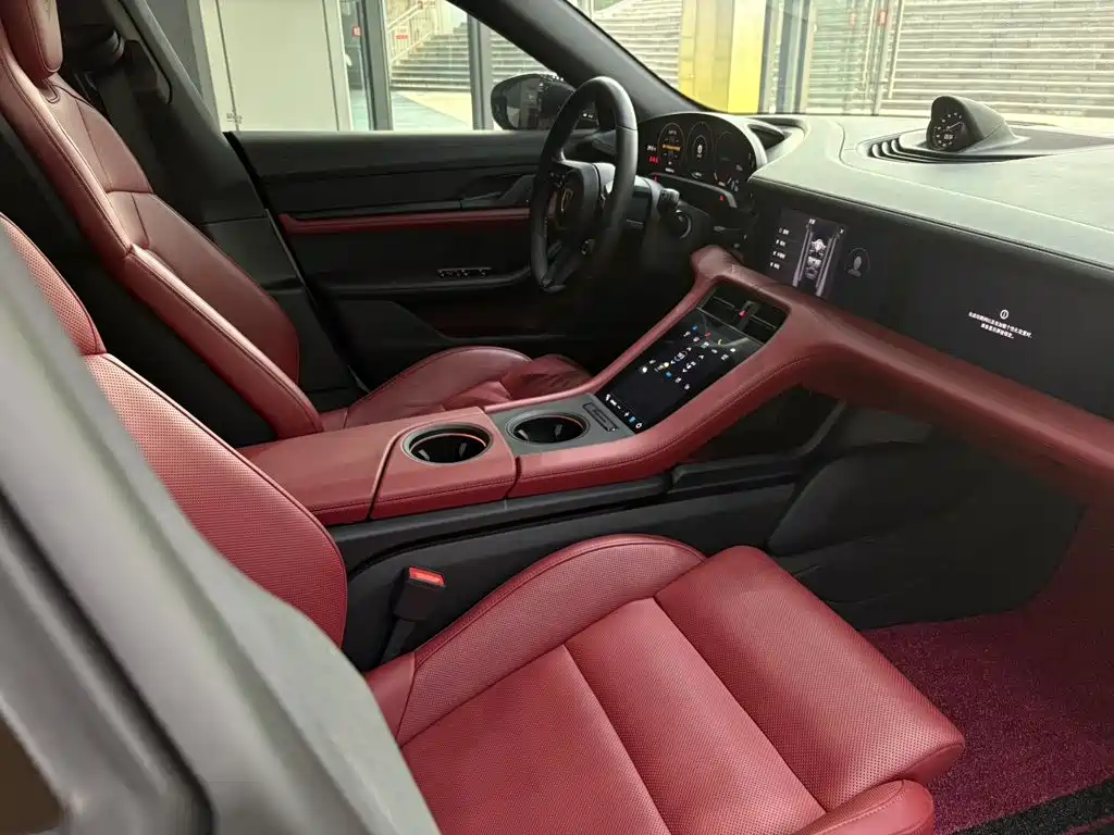 Porsche Taycan — миниатюра 15