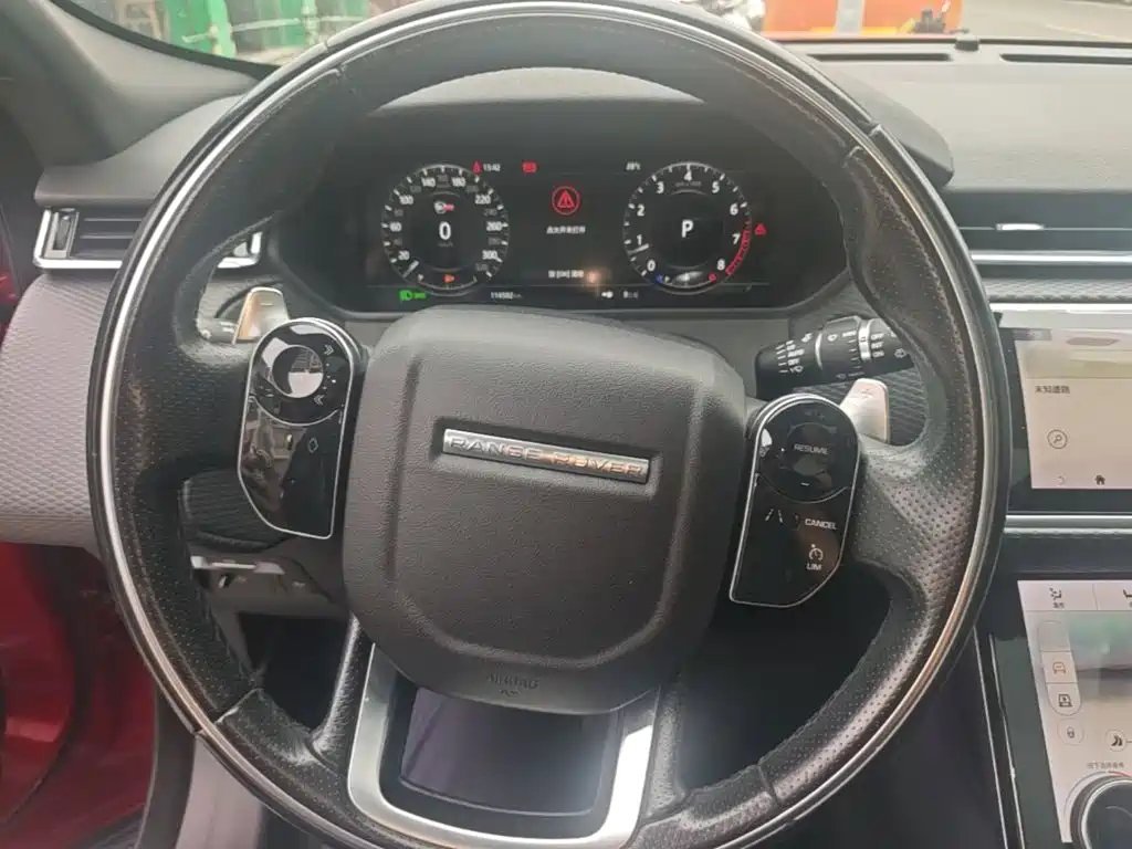 Land Rover Velar — миниатюра 11