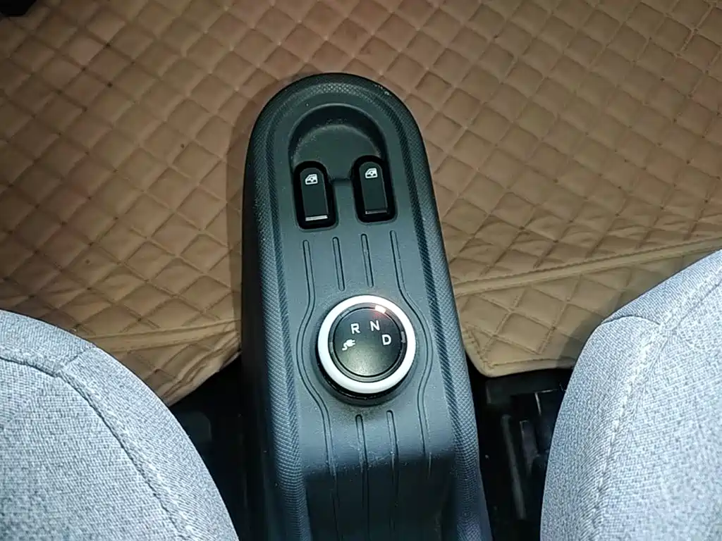 Wuling MINIEV — миниатюра 14
