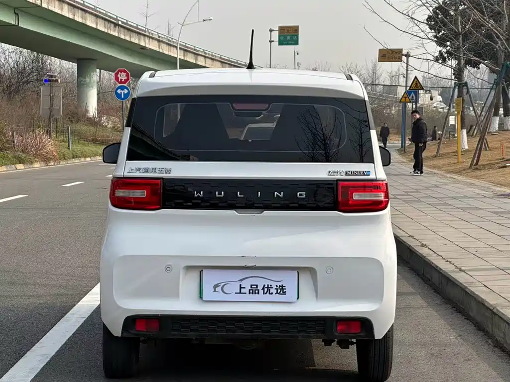 Wuling MINIEV — миниатюра 5