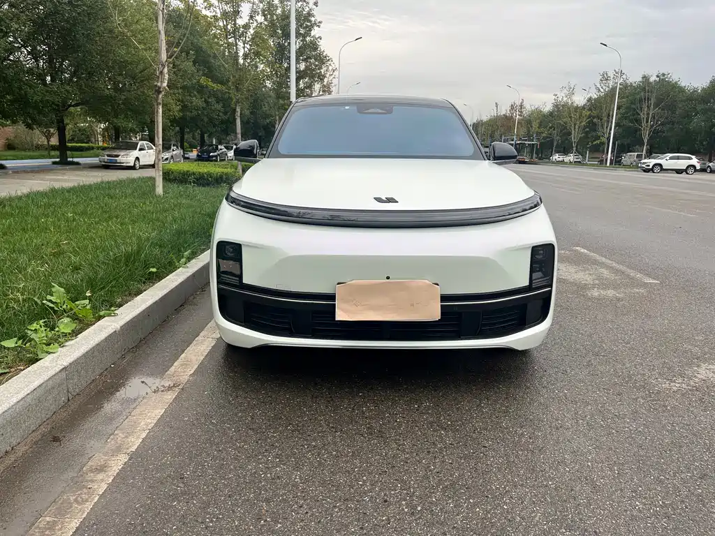 Li Auto Li L8 — миниатюра 2
