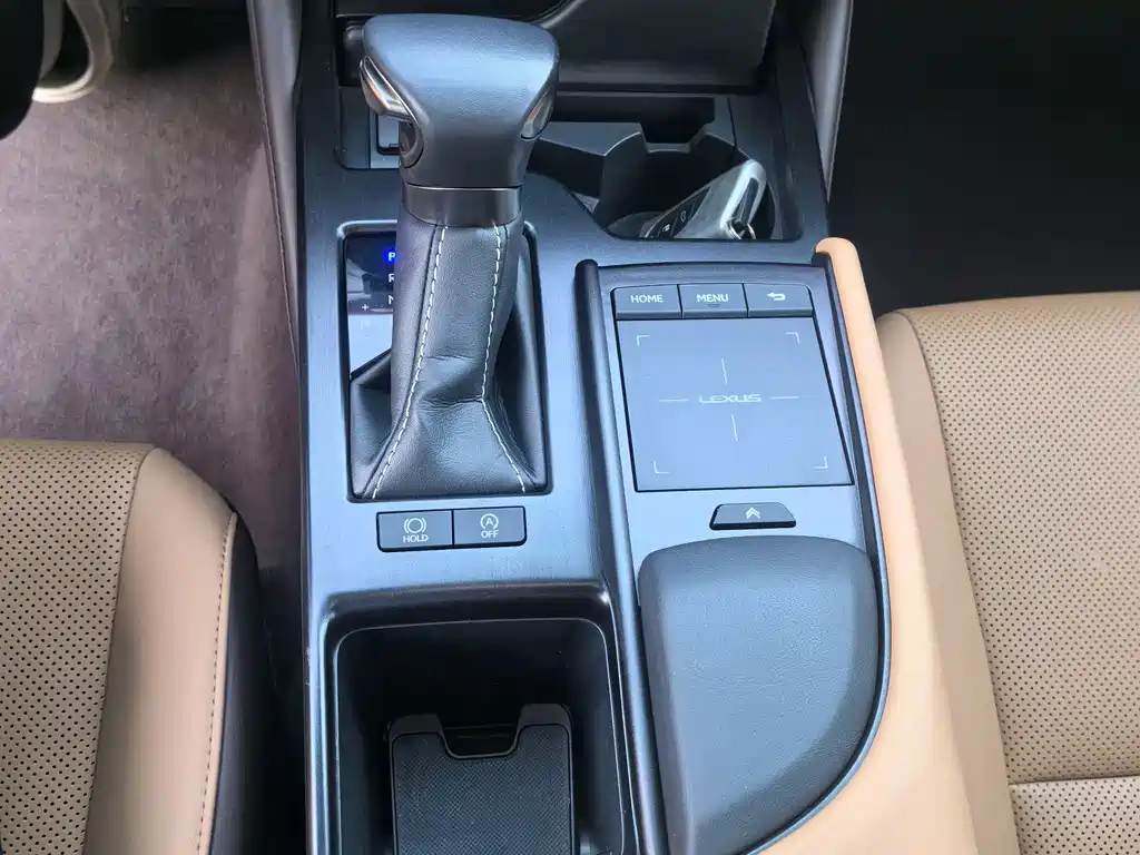 Lexus ES — миниатюра 17