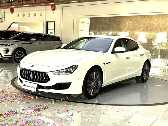 MASERATI GHIBLI 2021