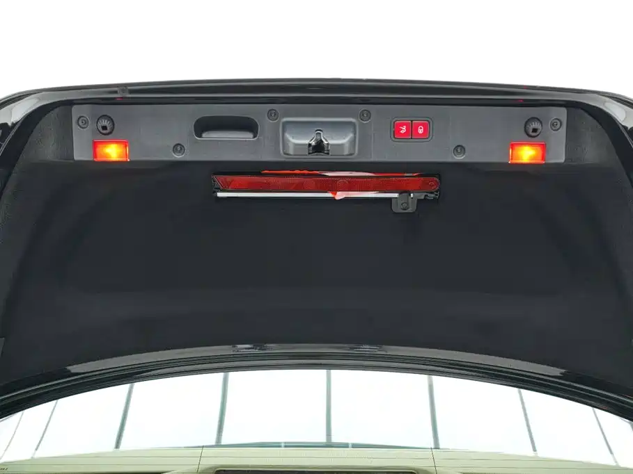 Mercedes-Benz S-Class — миниатюра 35