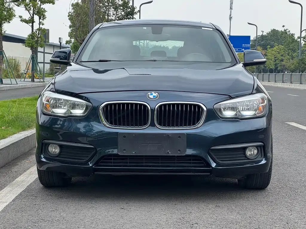 BMW 1 Series (Import) — миниатюра 2