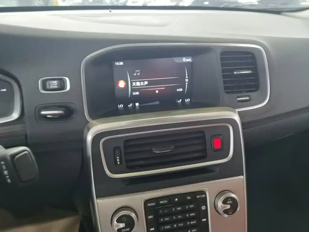 Volvo S60 — миниатюра 13