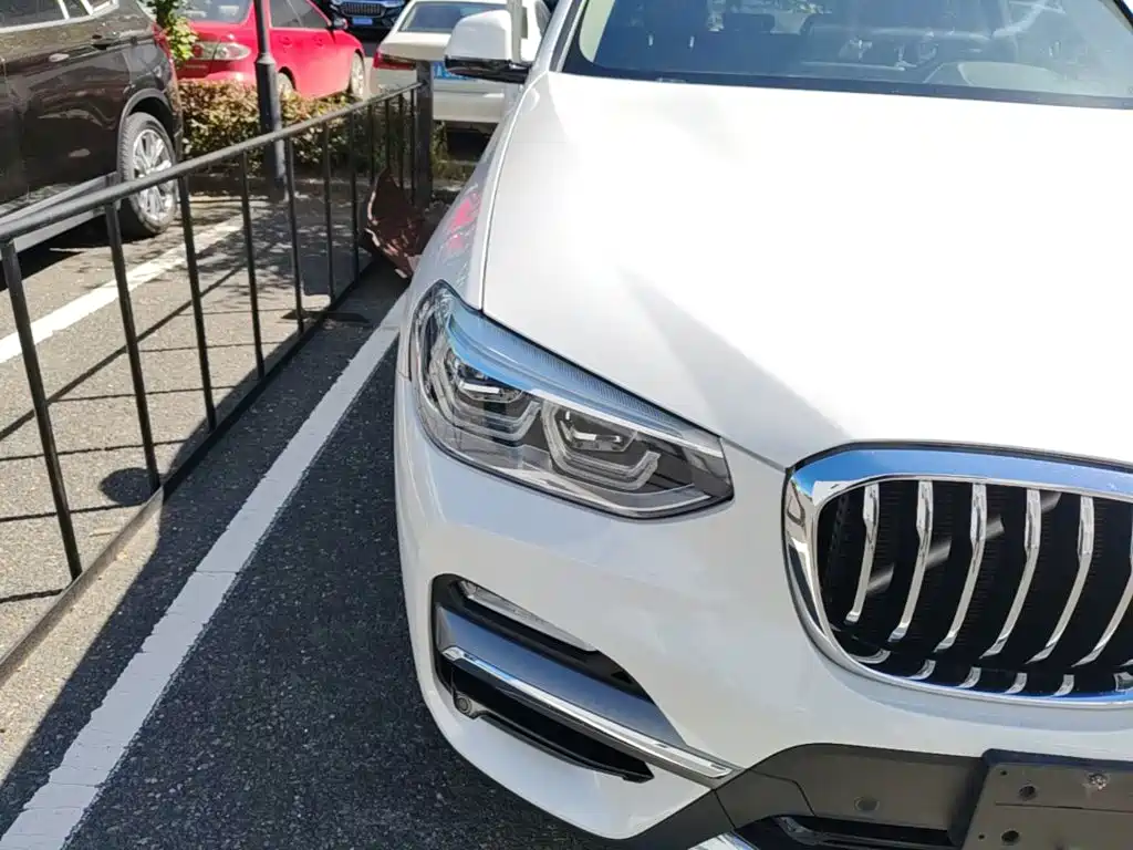BMW X3 — миниатюра 11