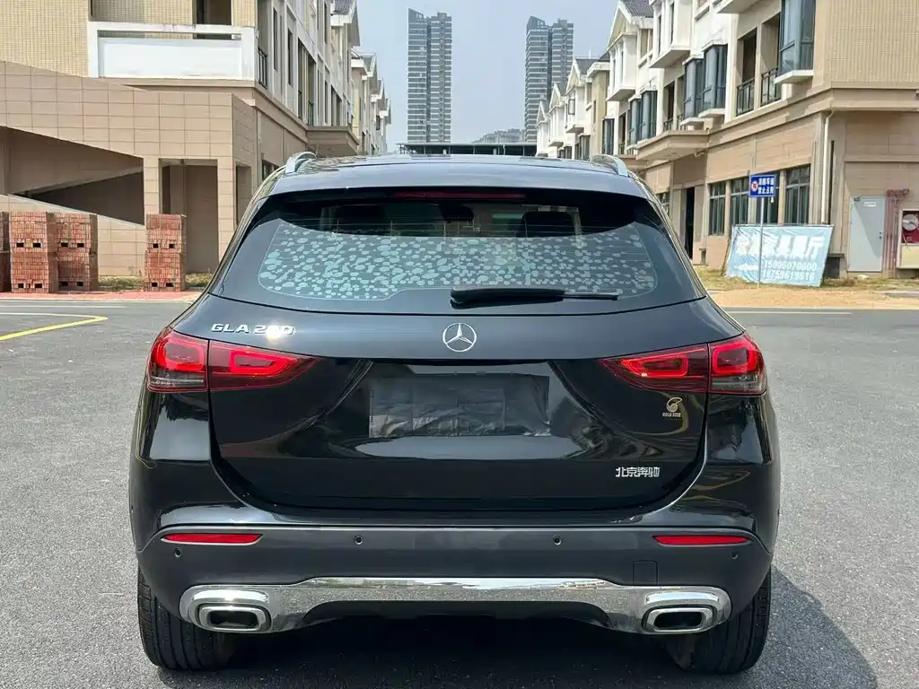 Mercedes-Benz GLA — миниатюра 8