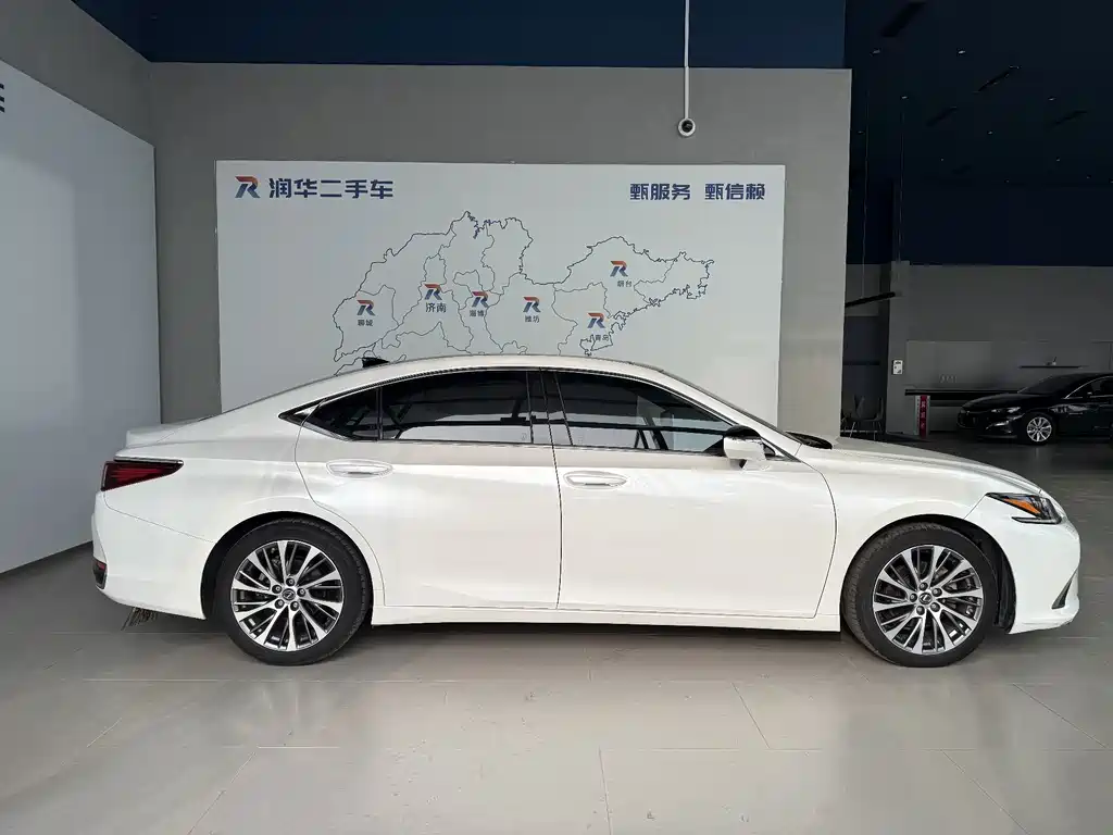 Lexus ES — миниатюра 3