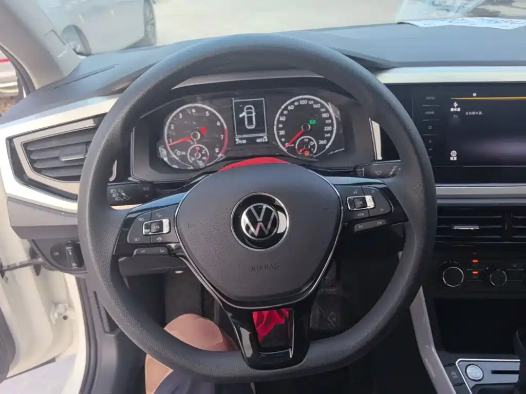 Volkswagen Polo — миниатюра 11