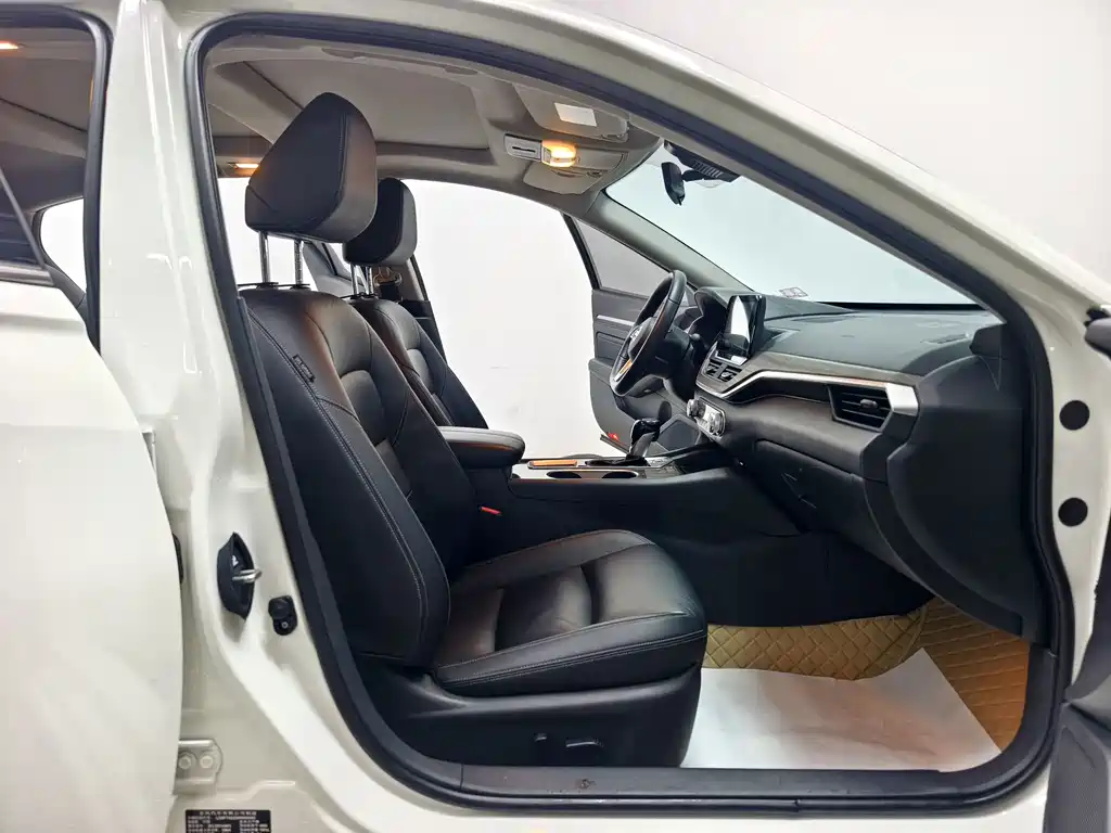 Nissan Teana — миниатюра 14