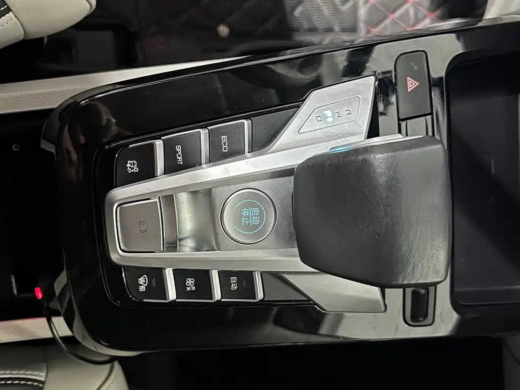 BYD Yuan Pro — миниатюра 12