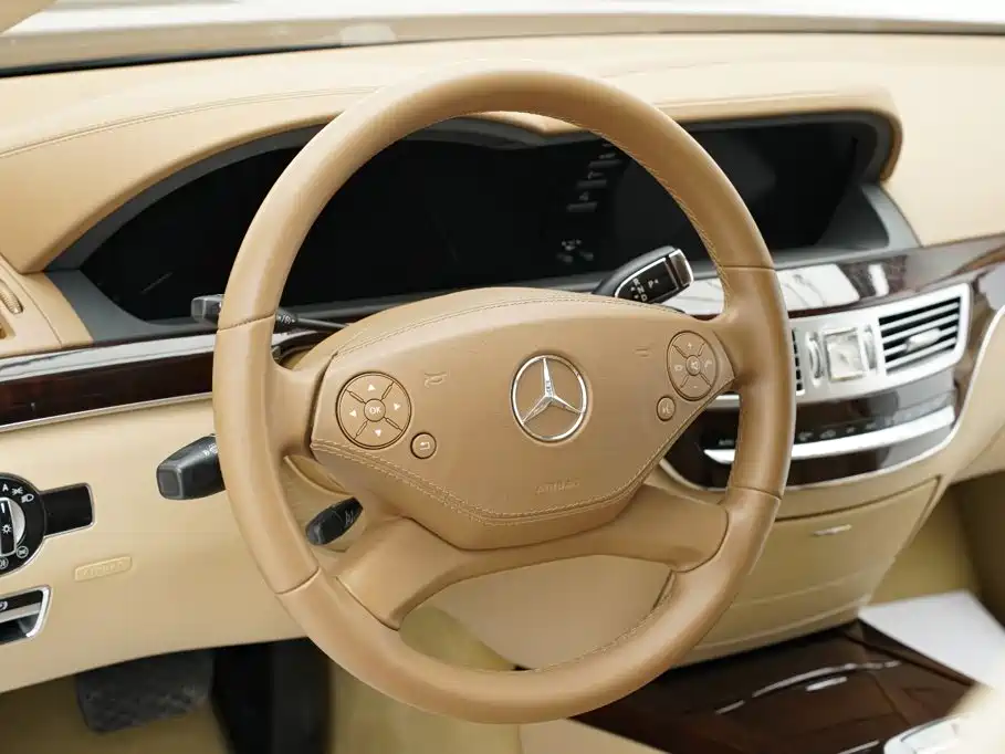 Mercedes-Benz S-Class — миниатюра 9