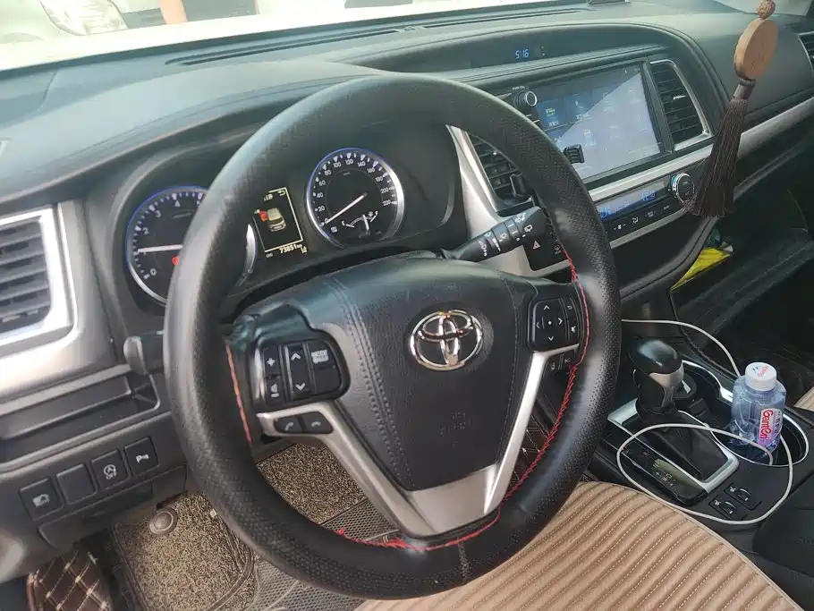 Toyota Highlander — миниатюра 15