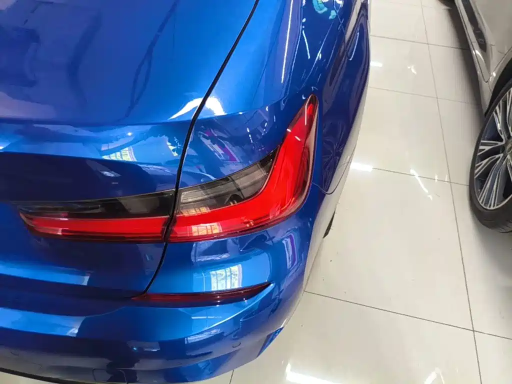 BMW 3 Series — миниатюра 8