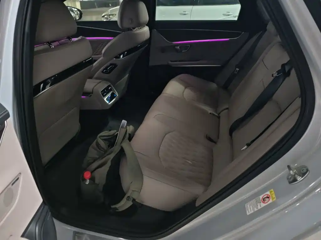 BYD Han — миниатюра 17