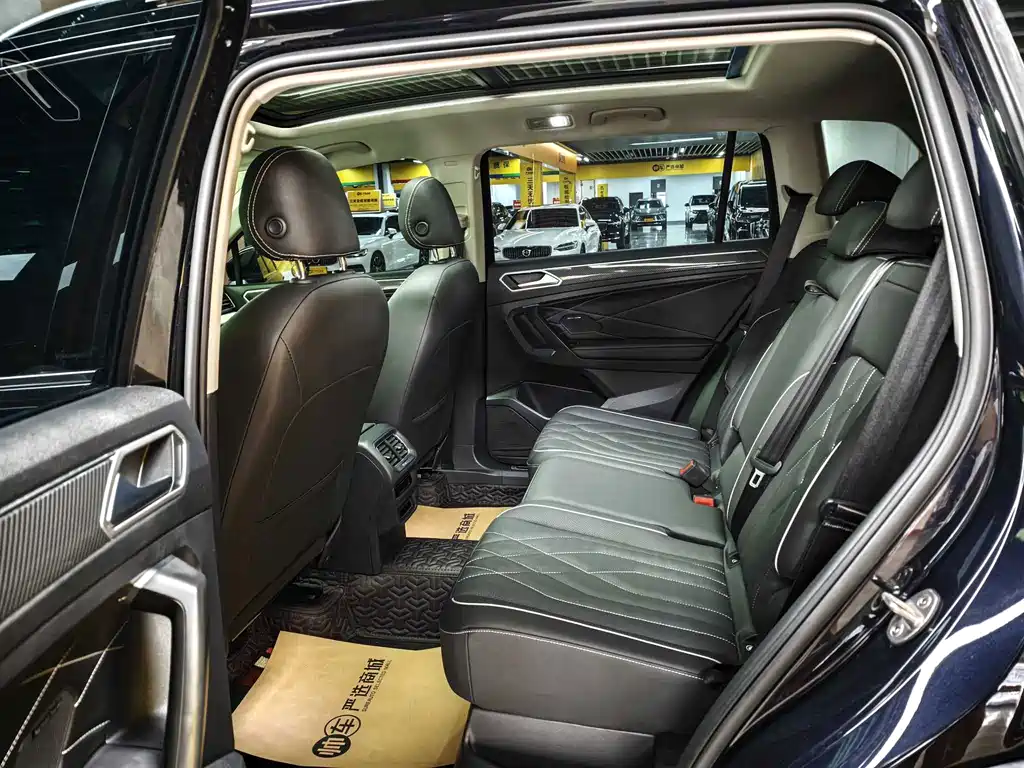 Volkswagen Tiguan L — миниатюра 9