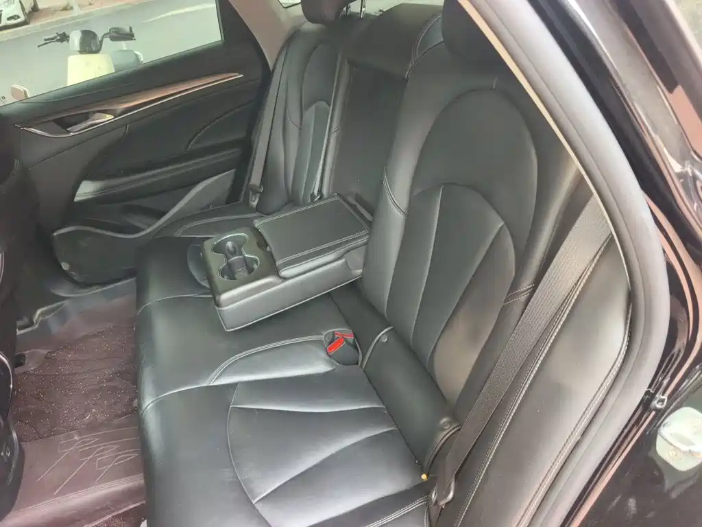 Buick LaCrosse — миниатюра 25