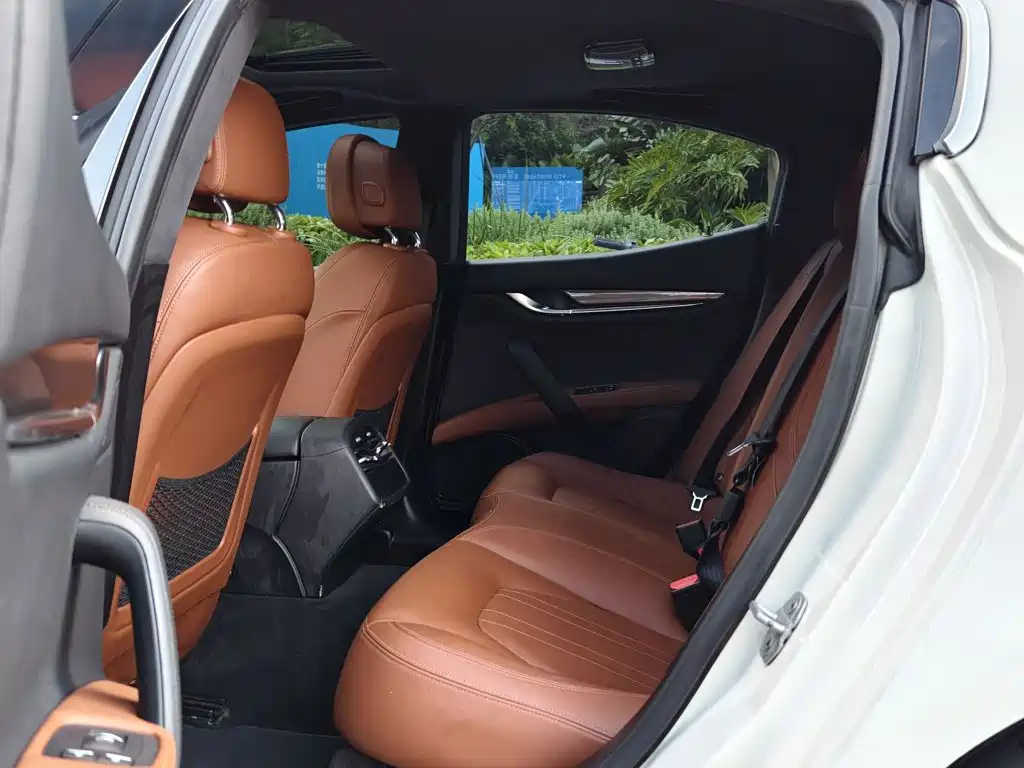 Maserati Ghibli — миниатюра 14