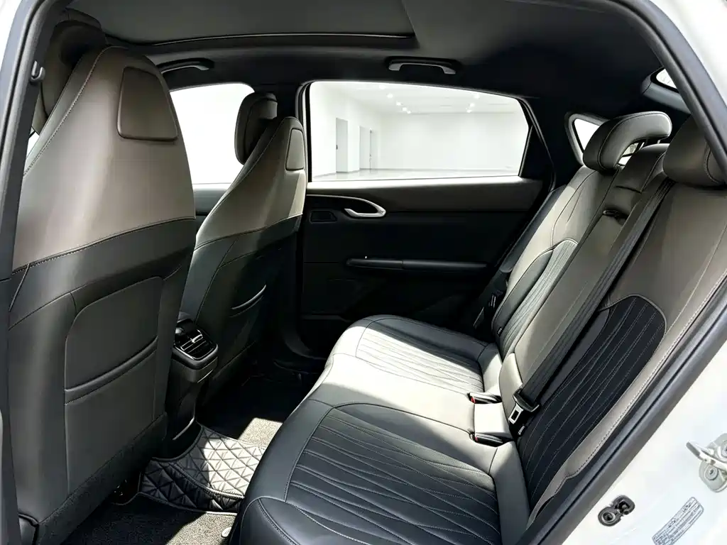 Changan Eado — миниатюра 6