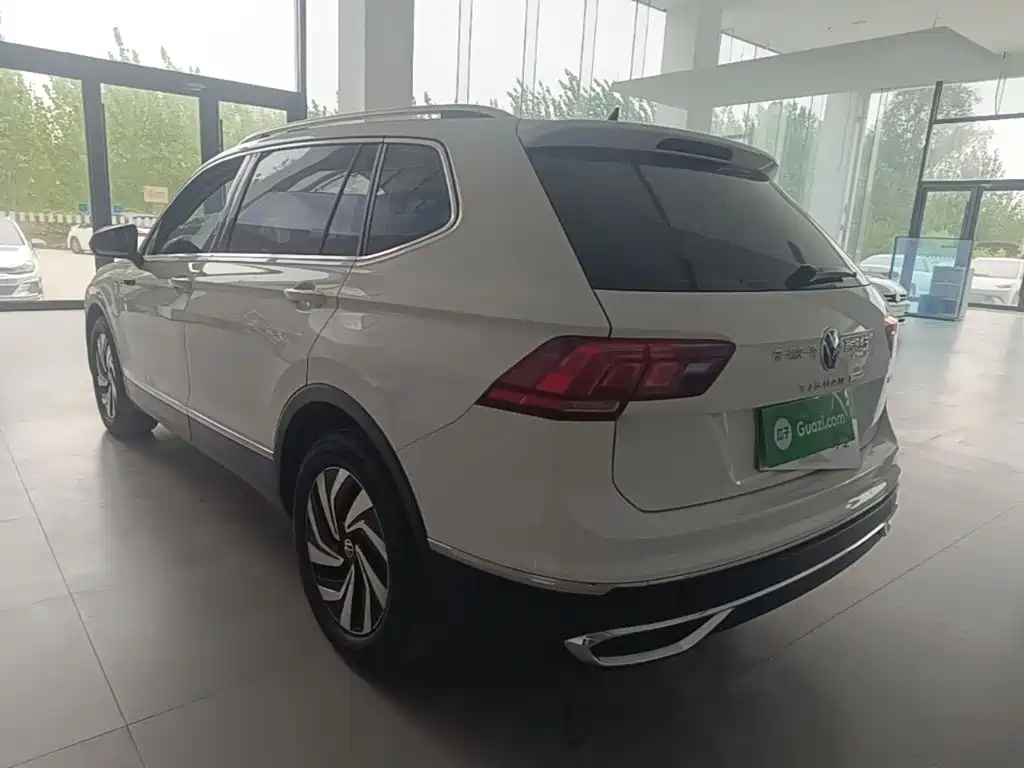 Volkswagen Tiguan L — миниатюра 5