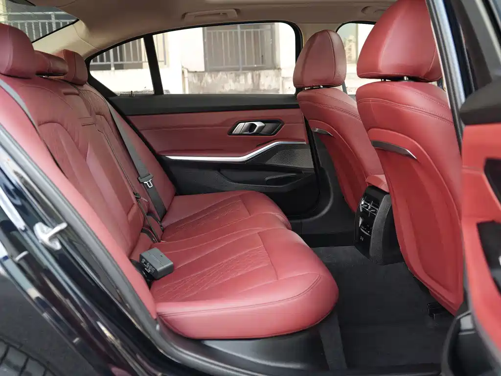 BMW 3 Series — миниатюра 7