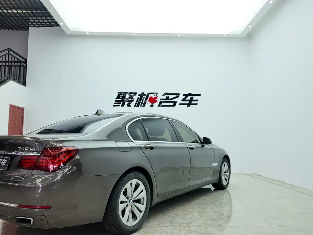 BMW 7 Series 7 2013 730Li Lead