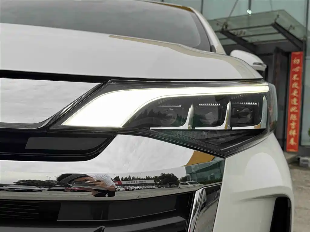 GAC M6 2023 PRO 270T DCT Luxury