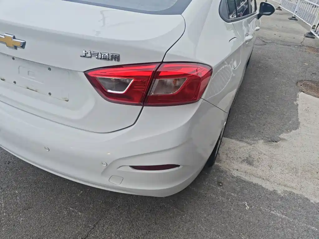 Chevrolet Cruze — миниатюра 8